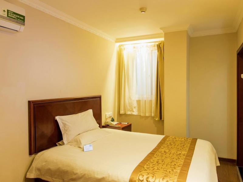 Greentree Inn Jiangsu Taizhou Jingjiang Bus Station Express Hotel Экстерьер фото
